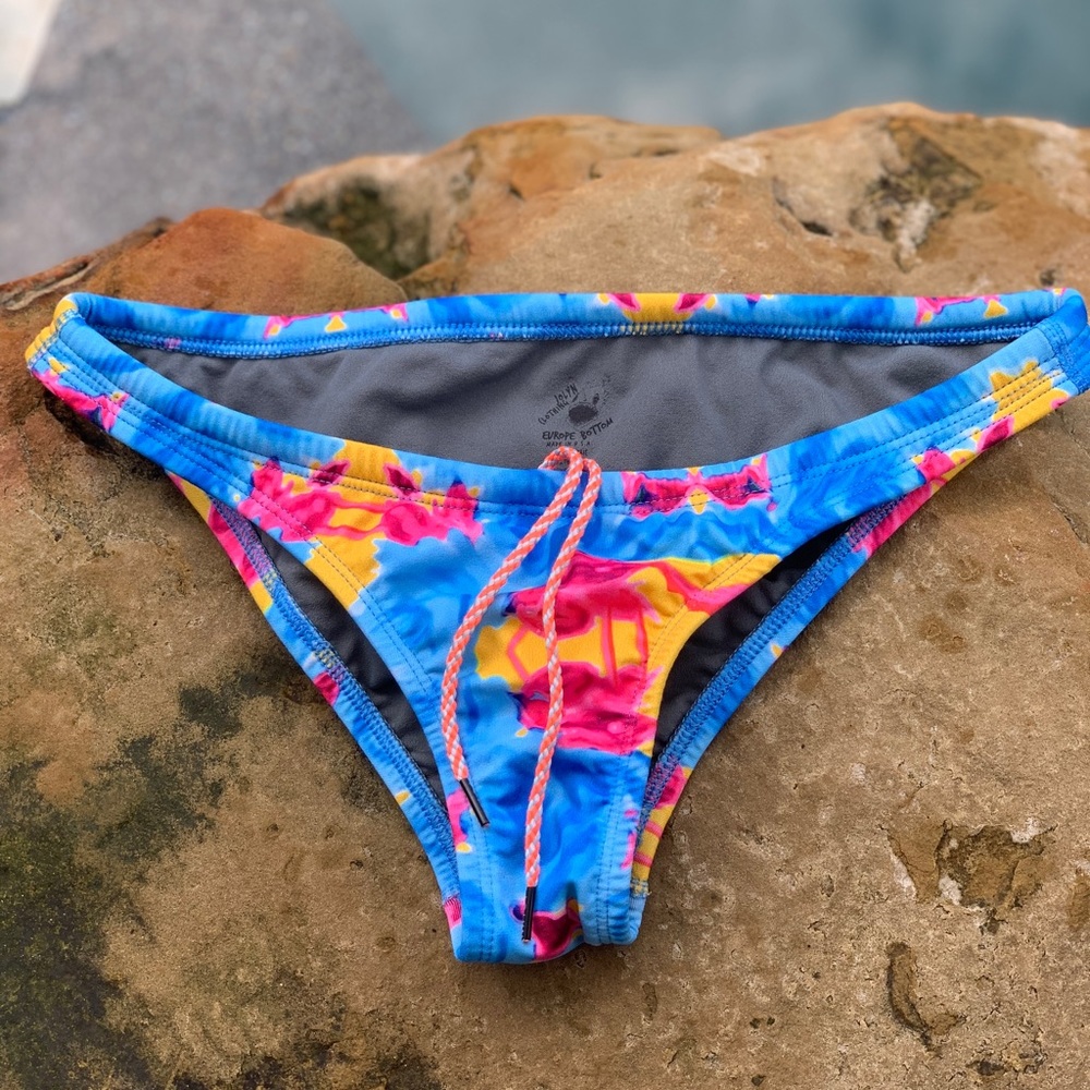 COPY - Jolyn bikini bottoms size medium